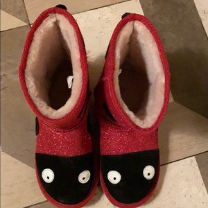 Emu boots, new, worn once inside